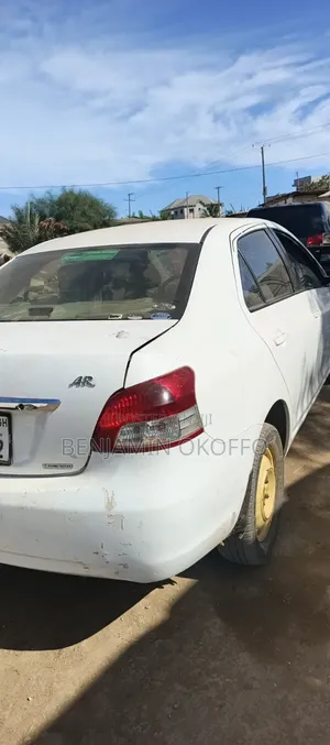 Toyota Belta 2009 White