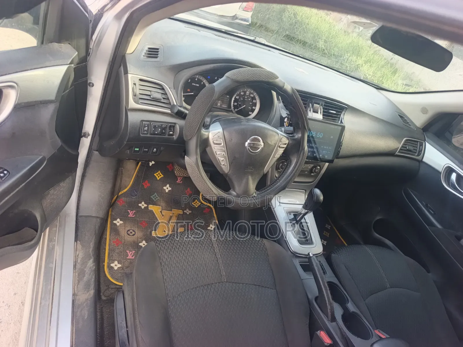 Nissan Sentra SR 2013 Silver