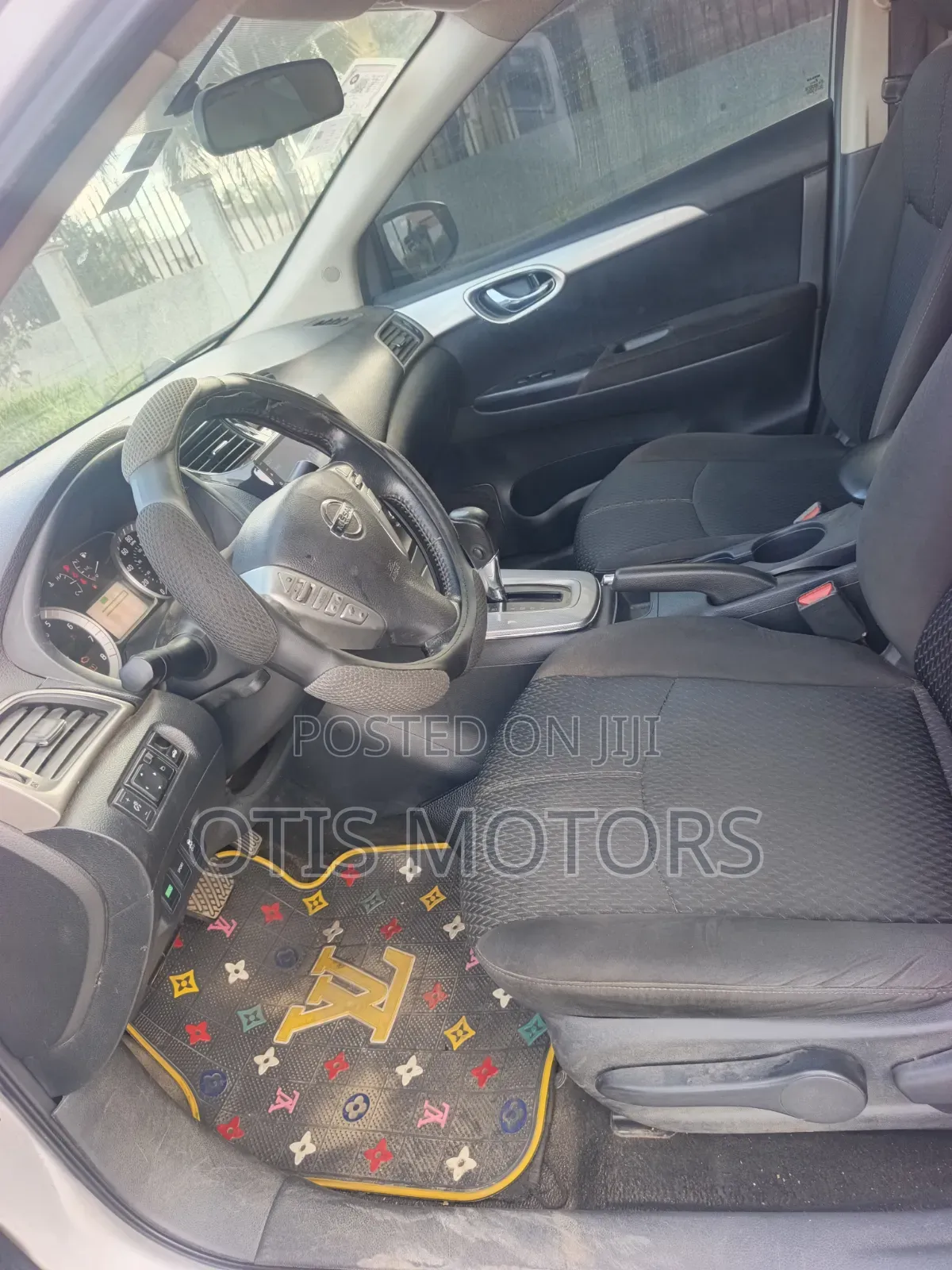 Nissan Sentra SR 2013 Silver