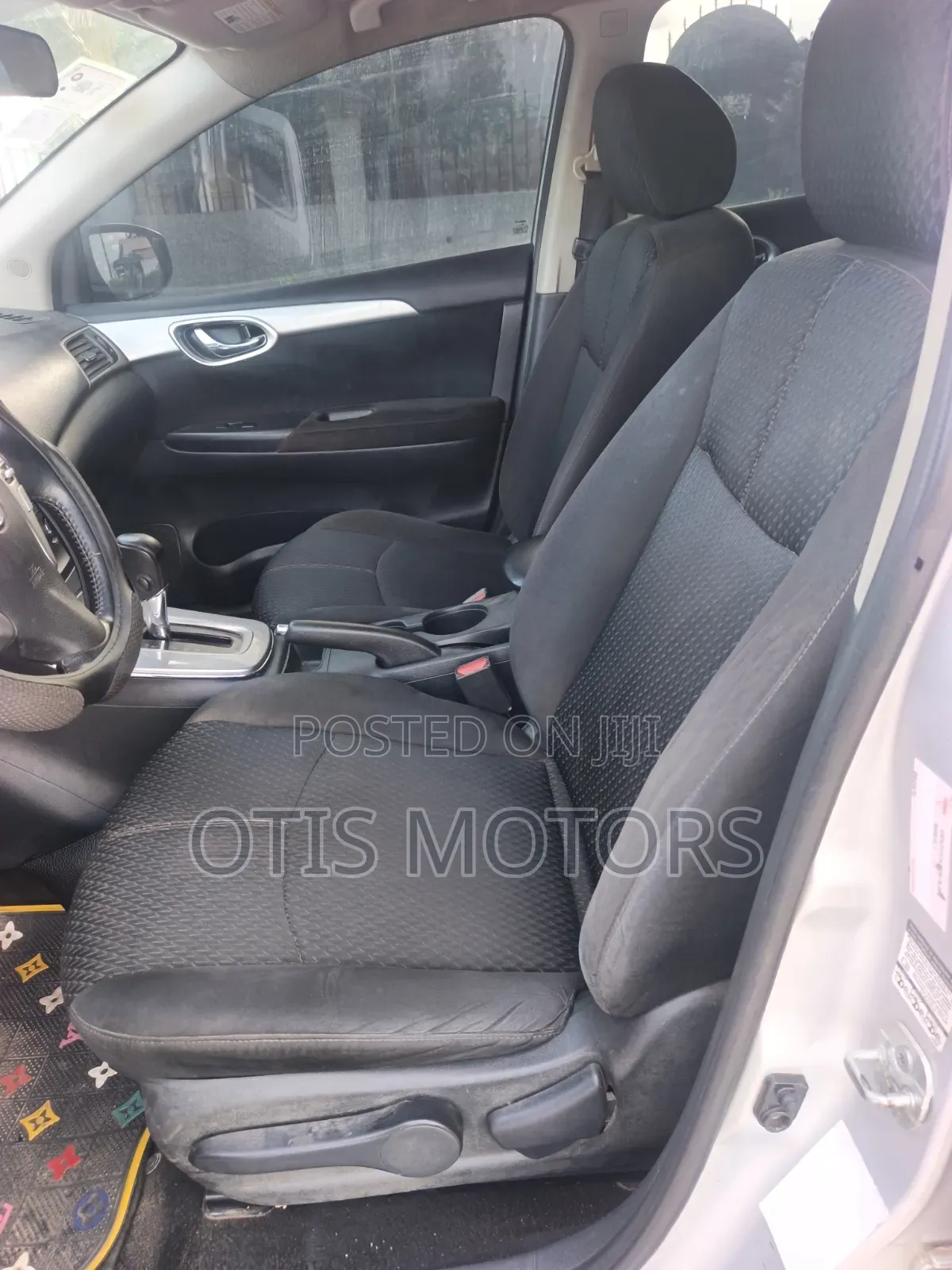 Nissan Sentra SR 2013 Silver