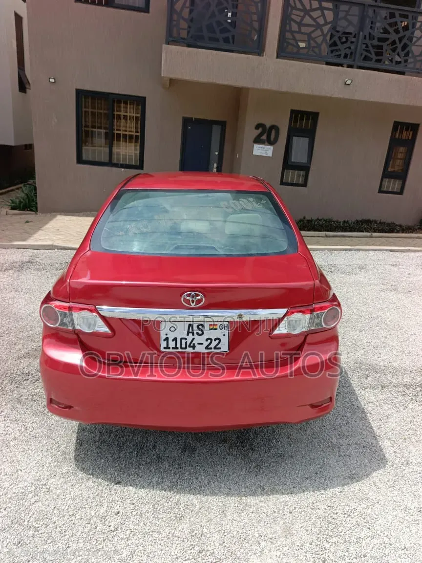 Toyota Corolla LE 4dr Sedan (1.8L 4cyl 4A) 2013 Red