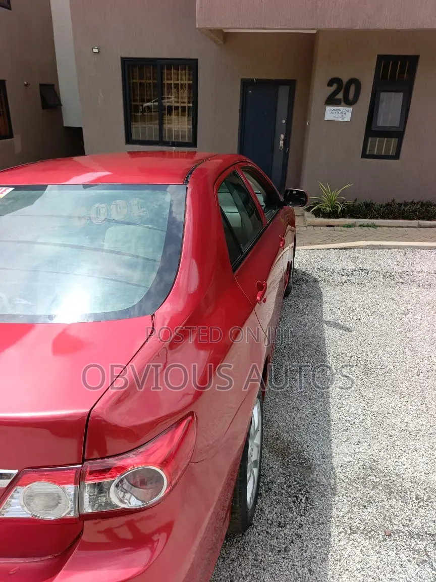 Toyota Corolla LE 4dr Sedan (1.8L 4cyl 4A) 2013 Red
