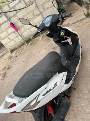 Kymco 2016 White