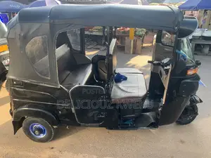 Bajaj RE 2026 Black