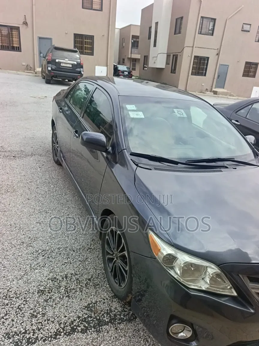 Toyota Corolla LE 4dr Sedan (1.8L 4cyl 4A) 2010 Gray
