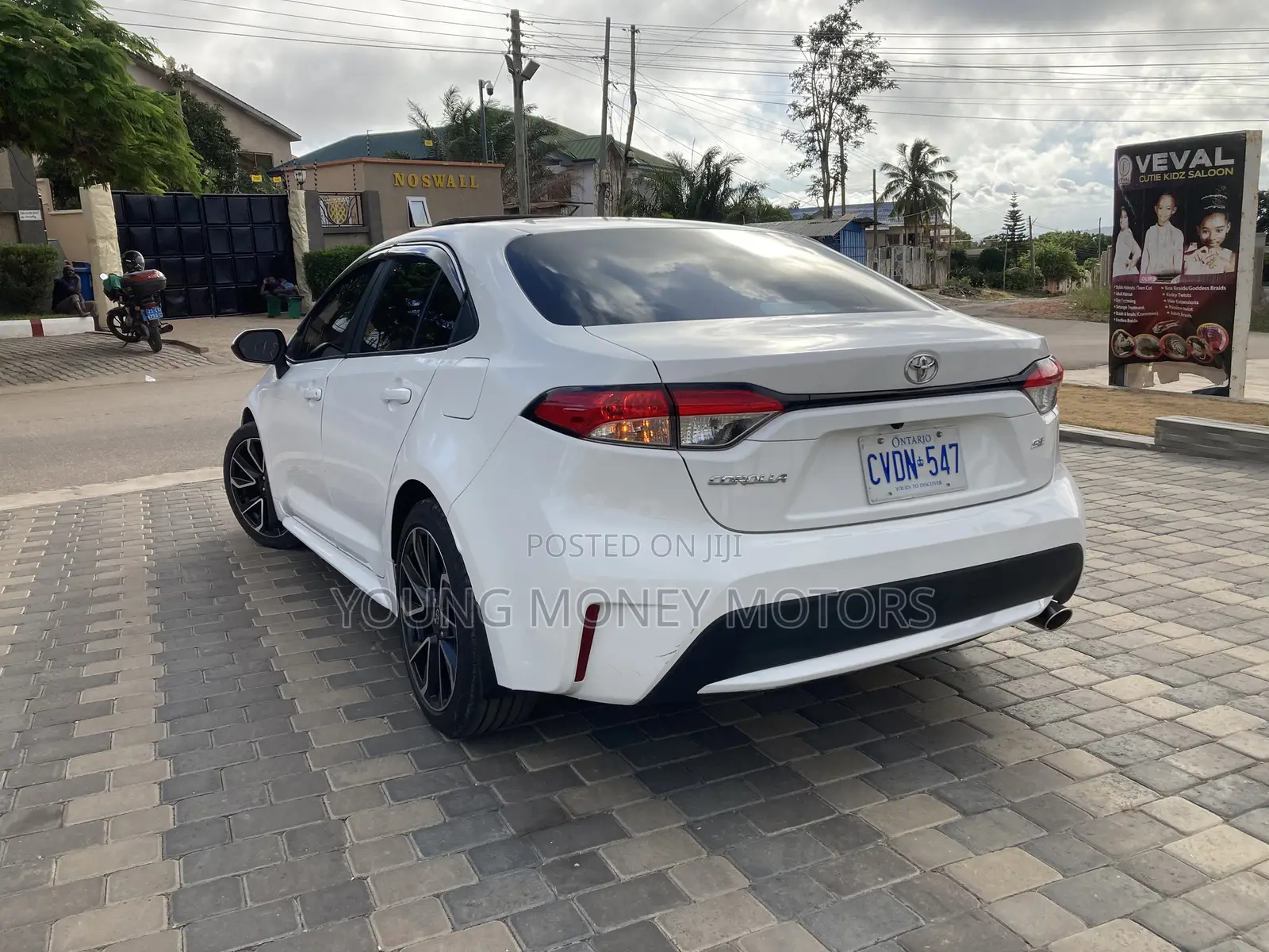 Toyota Corolla SE 2021 White
