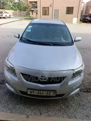 Toyota Corolla LE 4dr Sedan (1.8L 4cyl 4A) 2010 Silver