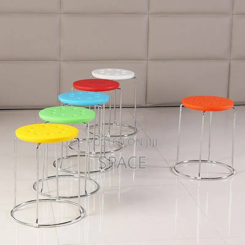 Round Chrome Frame Stool – Durable & Comfortable