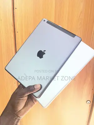 Apple iPad 10.2 (2020) 128 GB Gray