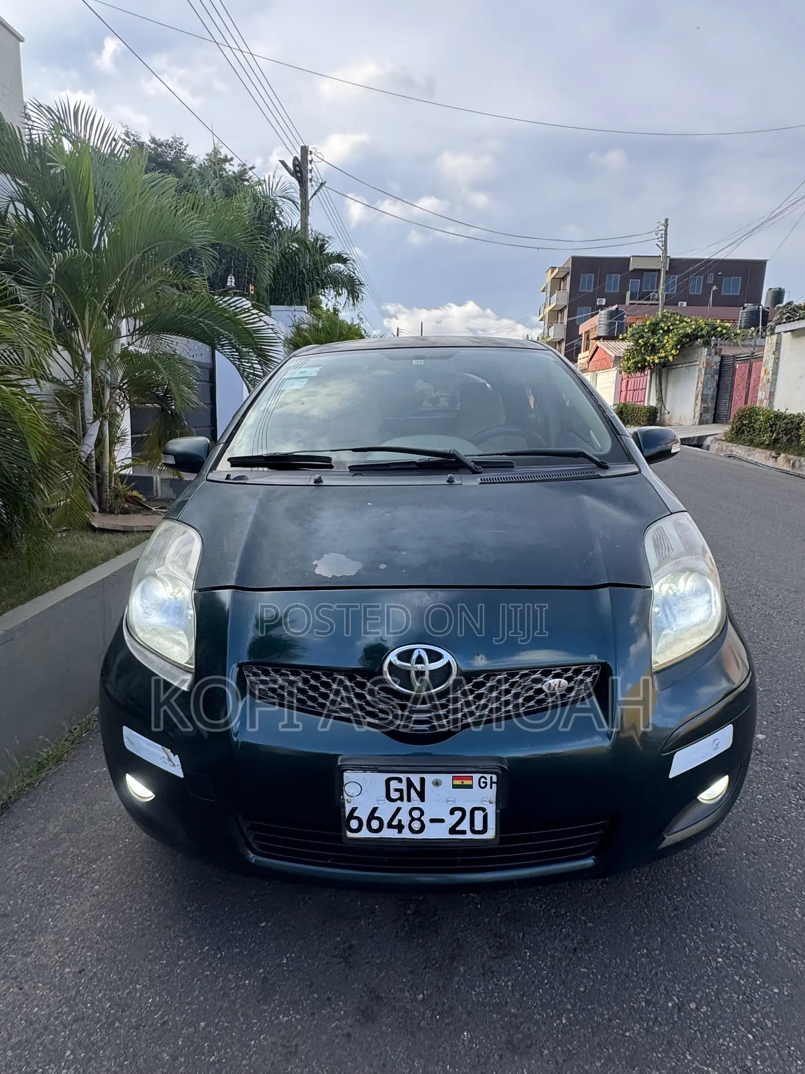 Toyota Vitz 1.3 AWD 3dr 2010 Green