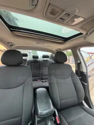 Hyundai Elantra Limited Sedan FWD (1.8L 4cyl 6A) 2016 Blue