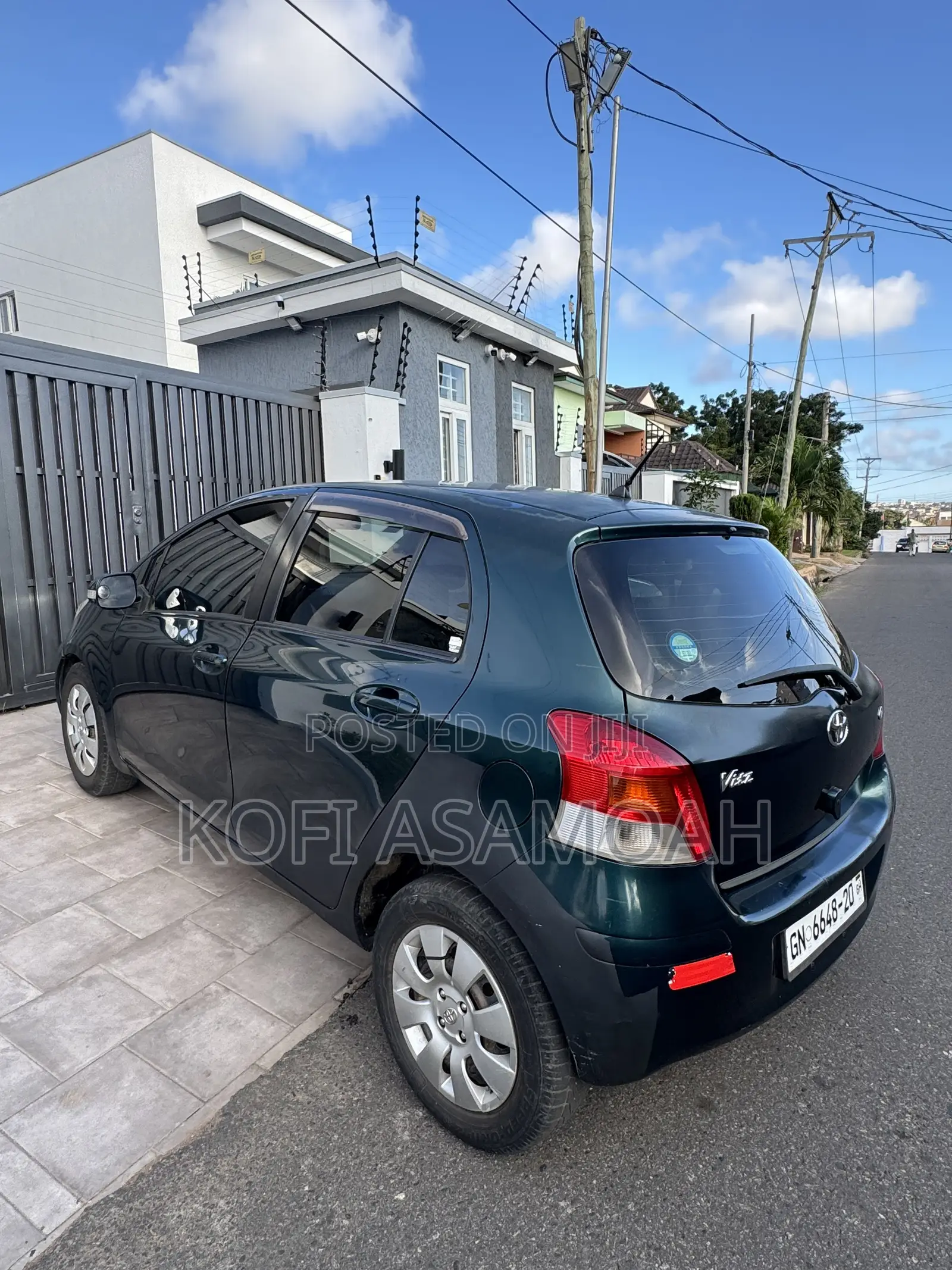 Toyota Vitz 1.3 AWD 3dr 2010 Green