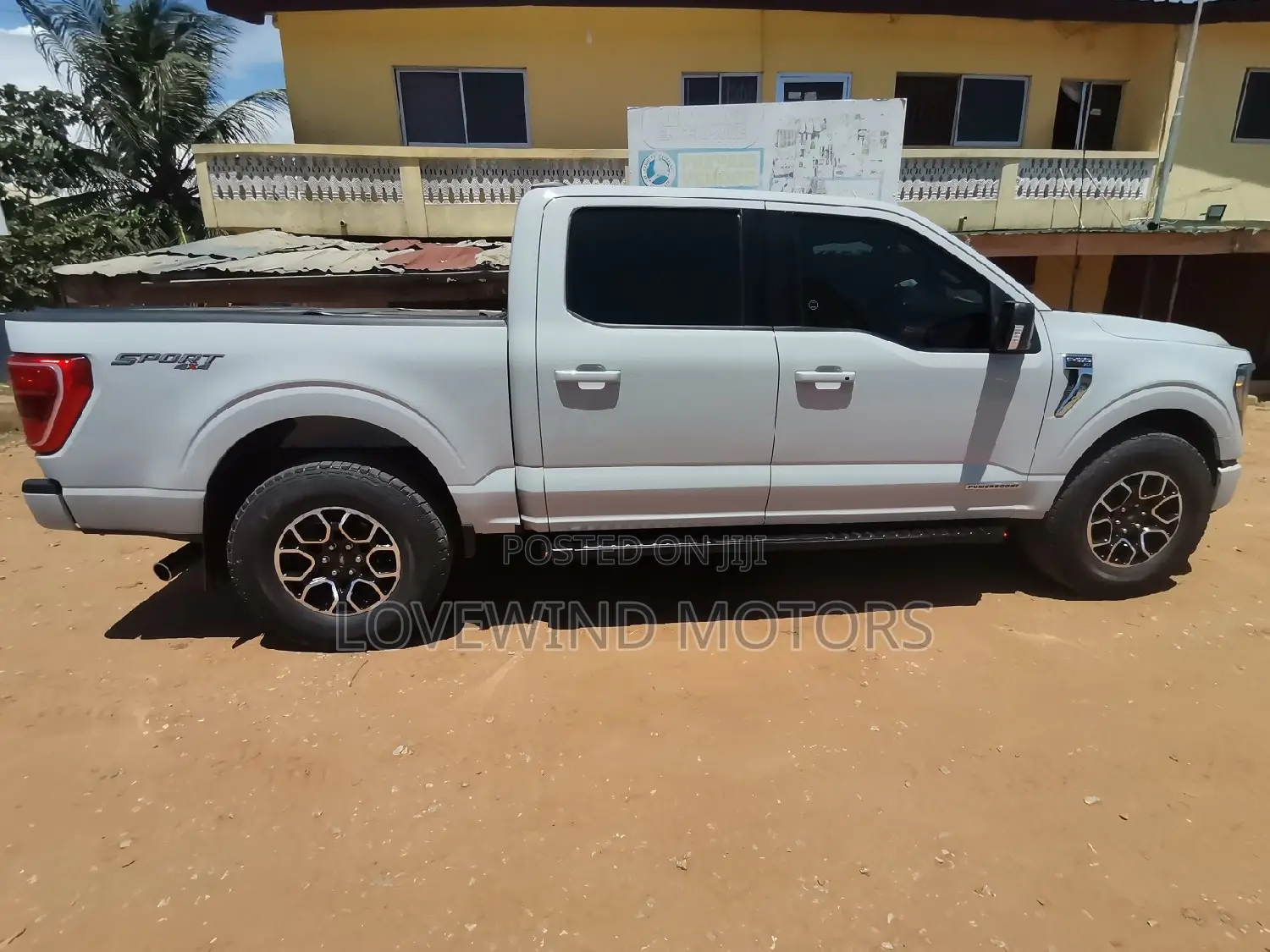 Ford F-150 2023 Gray