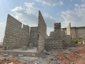 3bdrm House in Mia Building, Police Station for sale