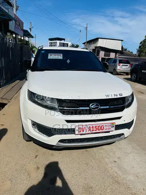 Car 2016 White
