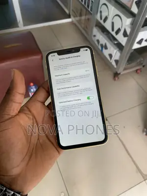 Apple iPhone 11 128 GB Yellow