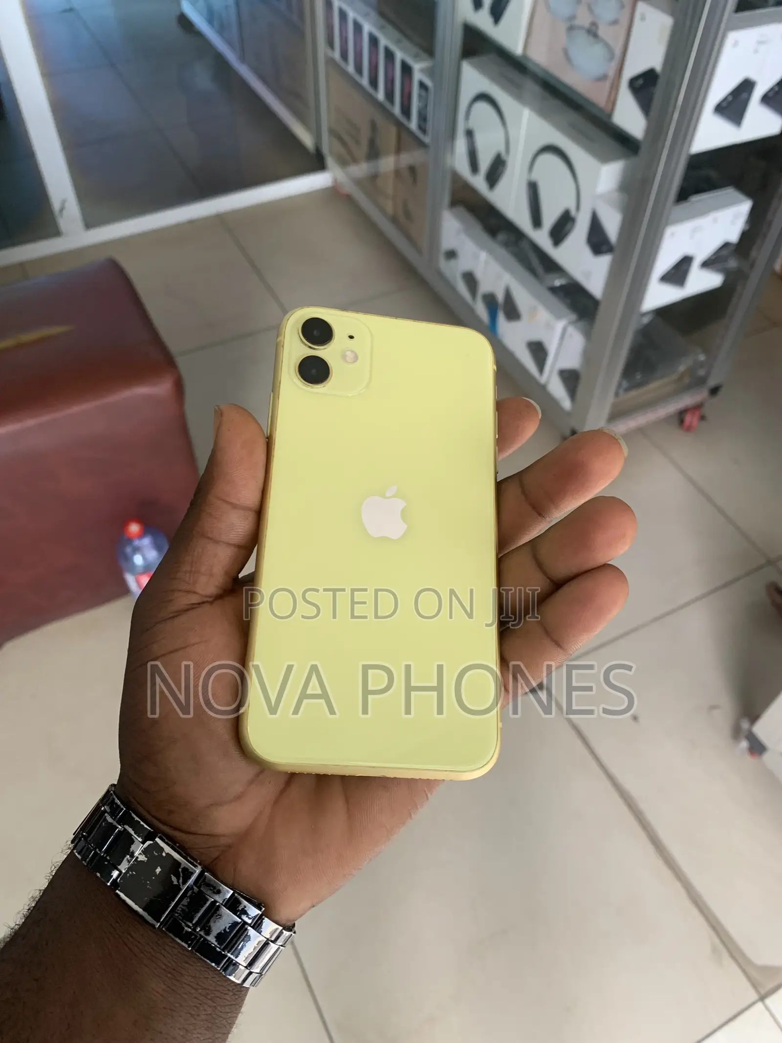 Apple iPhone 11 128 GB Yellow