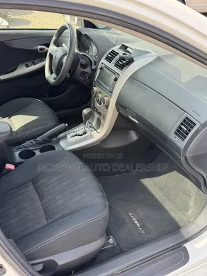 Toyota Corolla S 4dr Sedan (1.8L 4cyl 4A) 2013 White