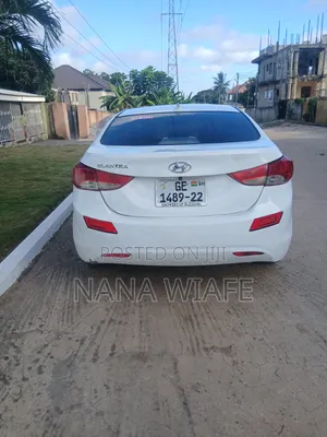 Hyundai Elantra 2013 White