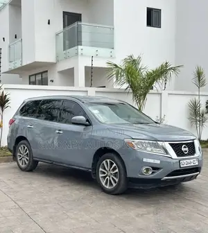 Nissan Pathfinder S 4x4 2013 Gray