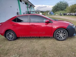 Toyota Corolla 2016 Red