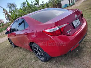 Toyota Corolla 2016 Red