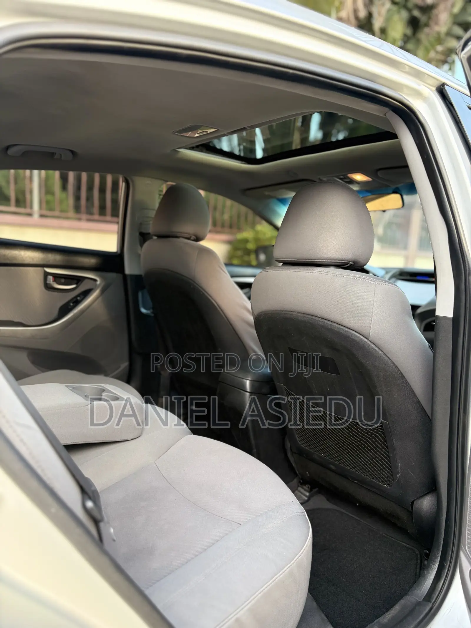 Hyundai Elantra Limited Sedan FWD (1.8L 4cyl 6A) 2013 Silver