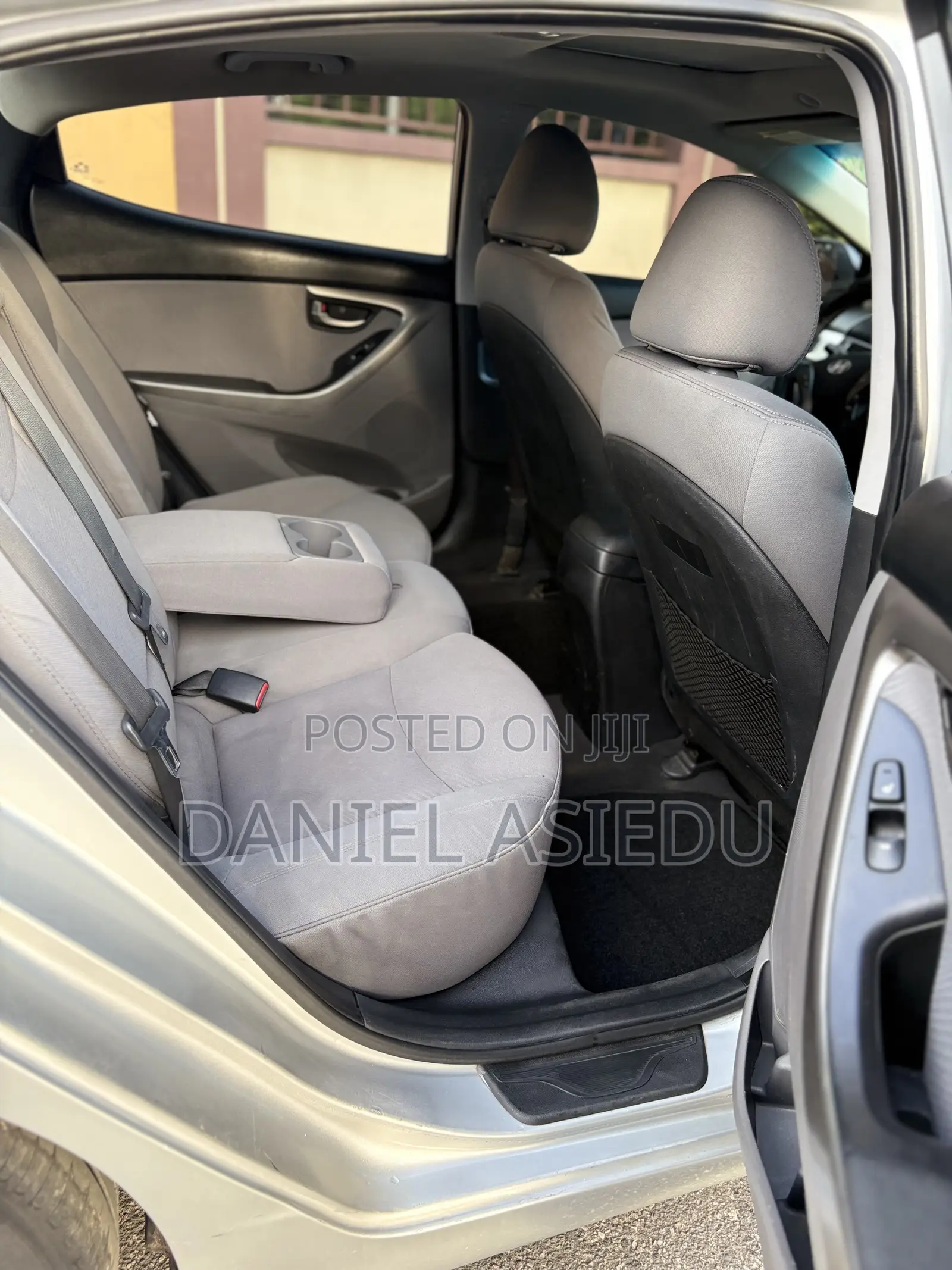 Hyundai Elantra Limited Sedan FWD (1.8L 4cyl 6A) 2013 Silver