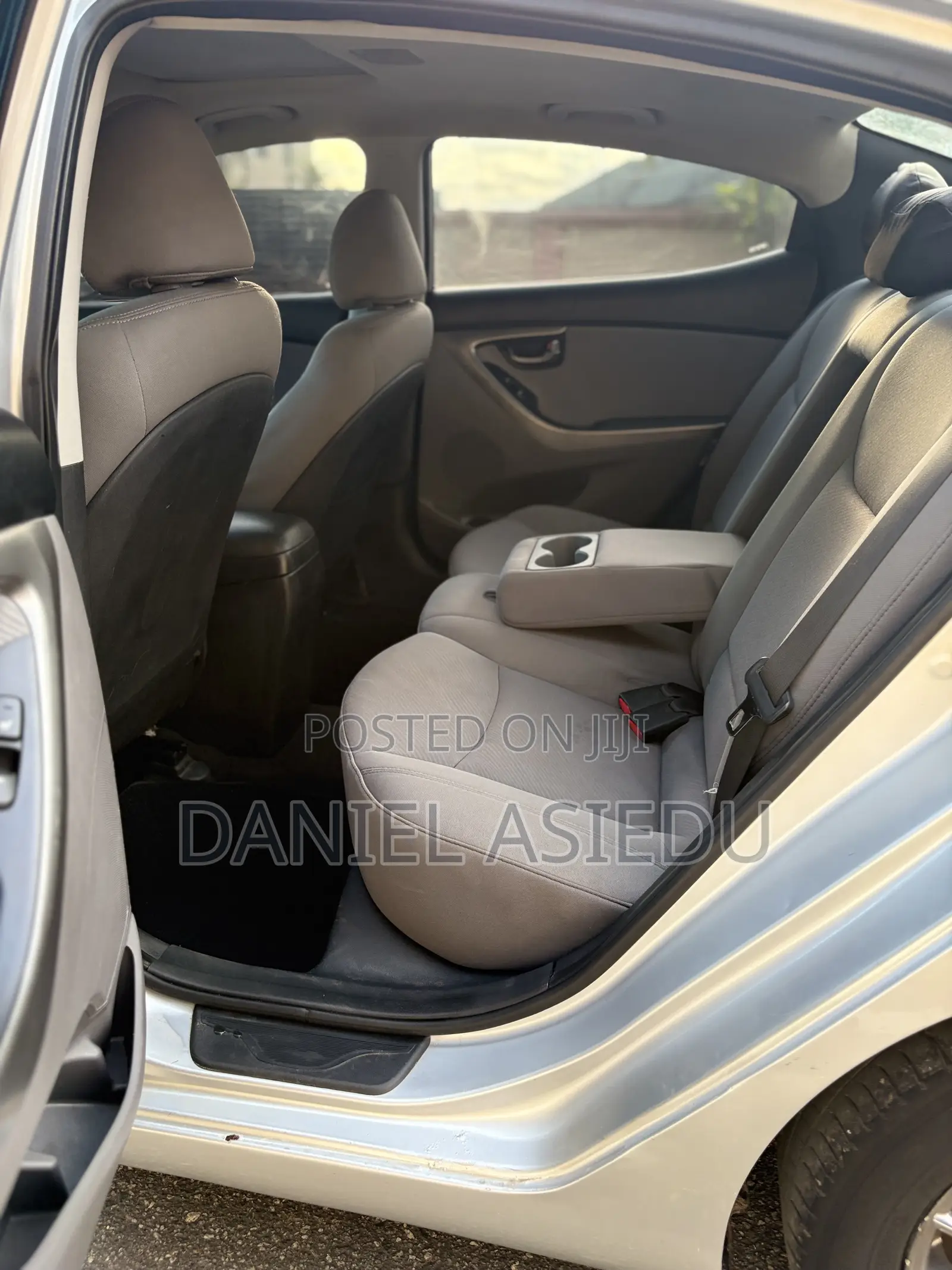 Hyundai Elantra Limited Sedan FWD (1.8L 4cyl 6A) 2013 Silver