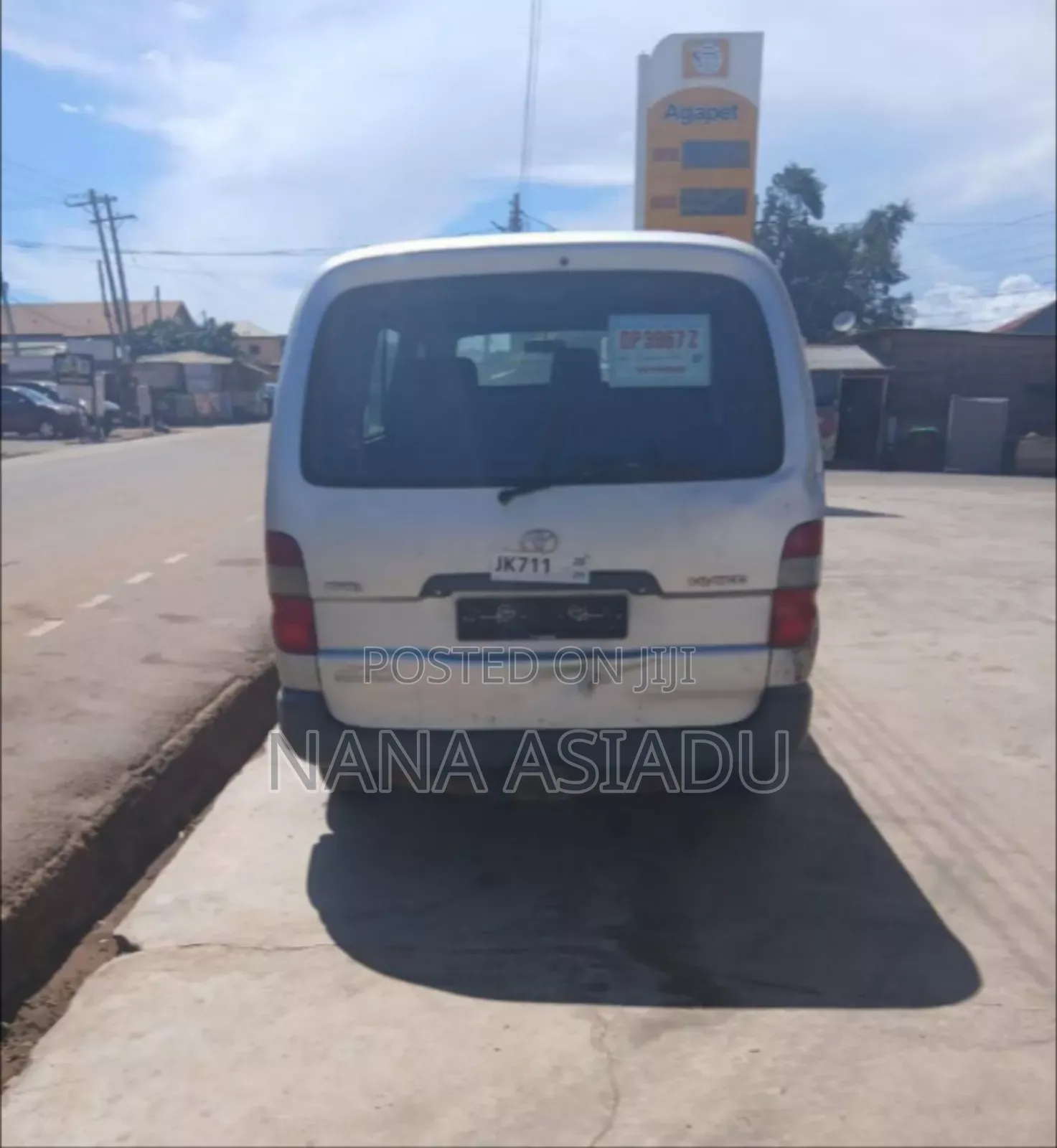 Toyota HiAce 2012 Silver