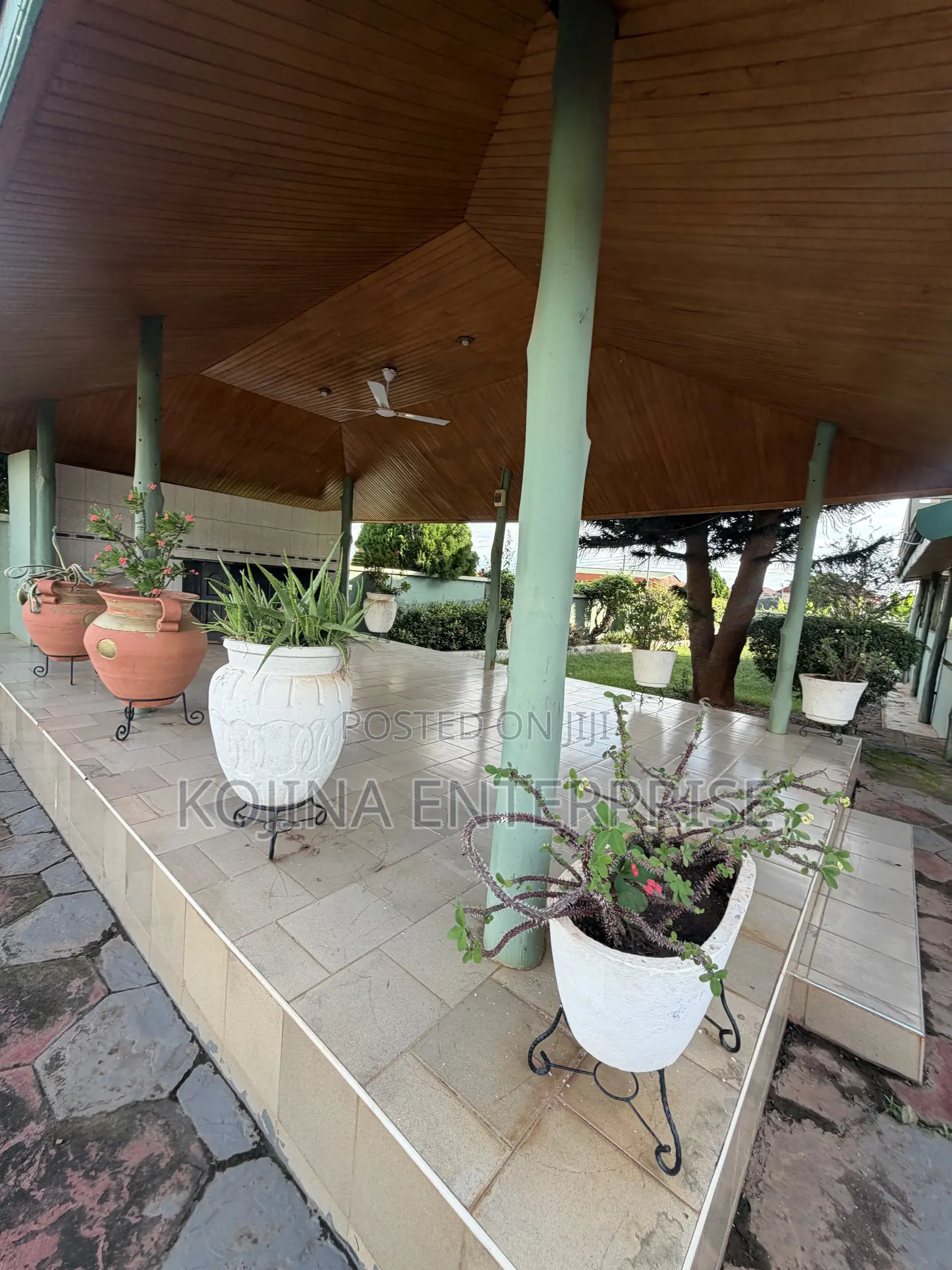 Furnished 8bdrm House in Tuc Residential, Kumasi Metropolitan for rent
