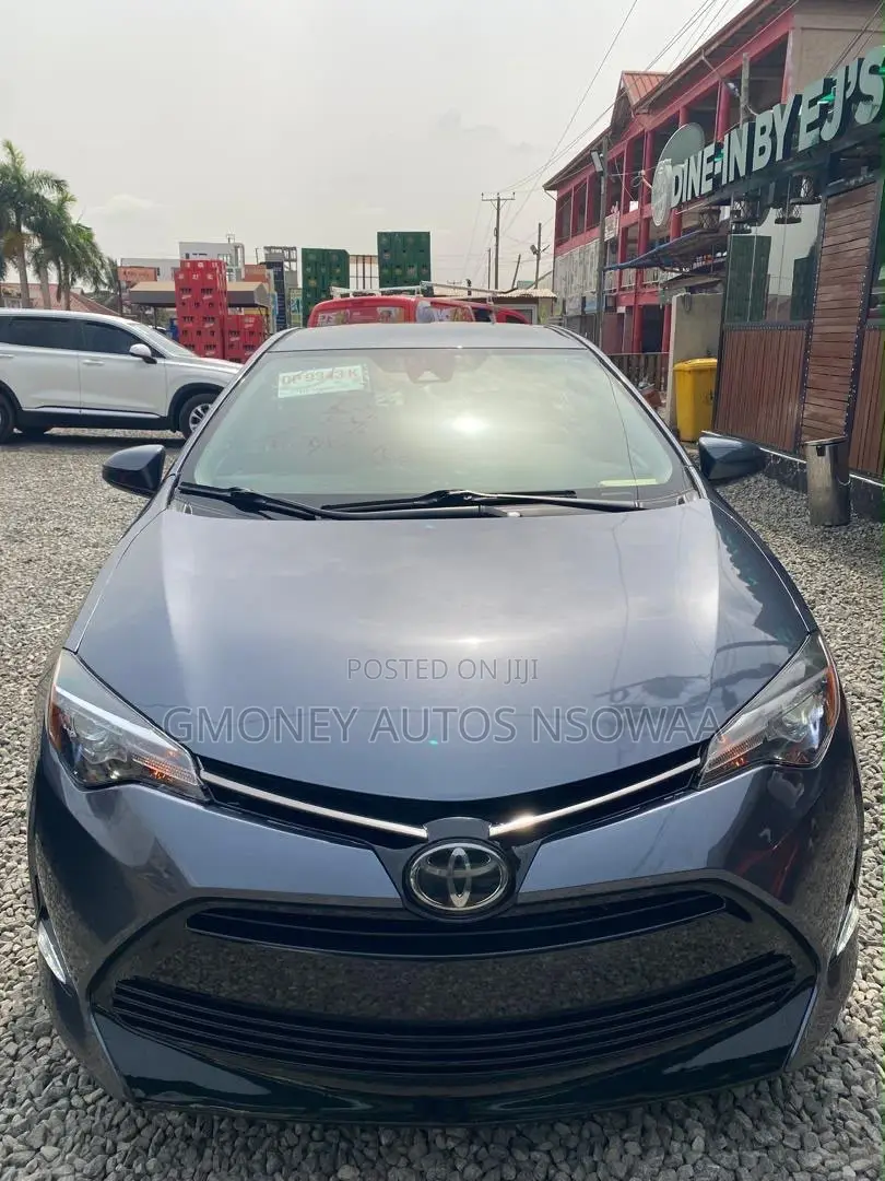 Toyota Corolla LE (1.8L 4cyl 2A) 2019 Gray