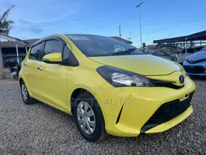 Toyota Vitz 1.3 AWD 3dr 2015 Yellow