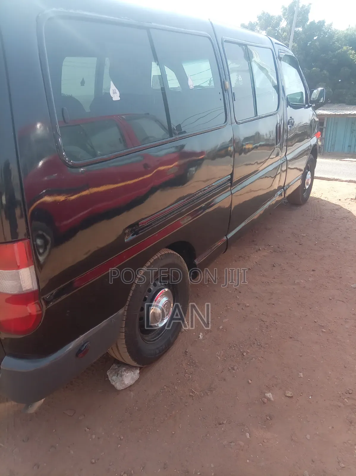 Toyota HiAce 2012 Black