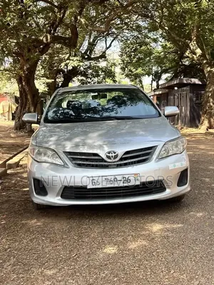 Toyota Corolla S 4dr Sedan (1.8L 4cyl 4A) 2013 Gray