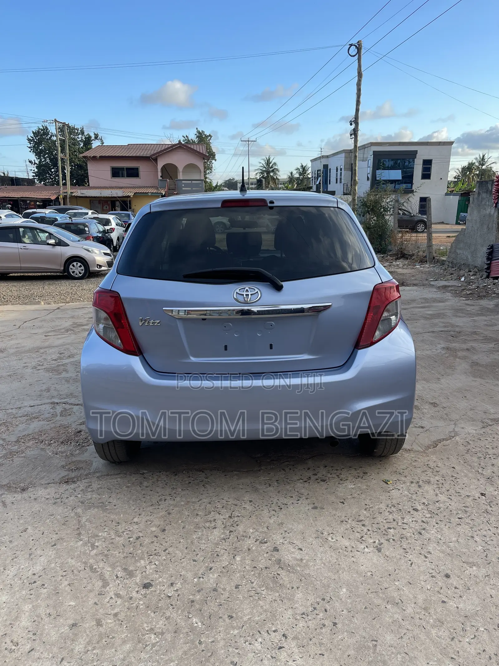 Toyota Vitz 1.3 FWD 5dr 2013 Blue