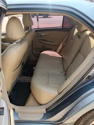 Toyota Corolla S 4dr Sedan (1.8L 4cyl 4A) 2013 Gray