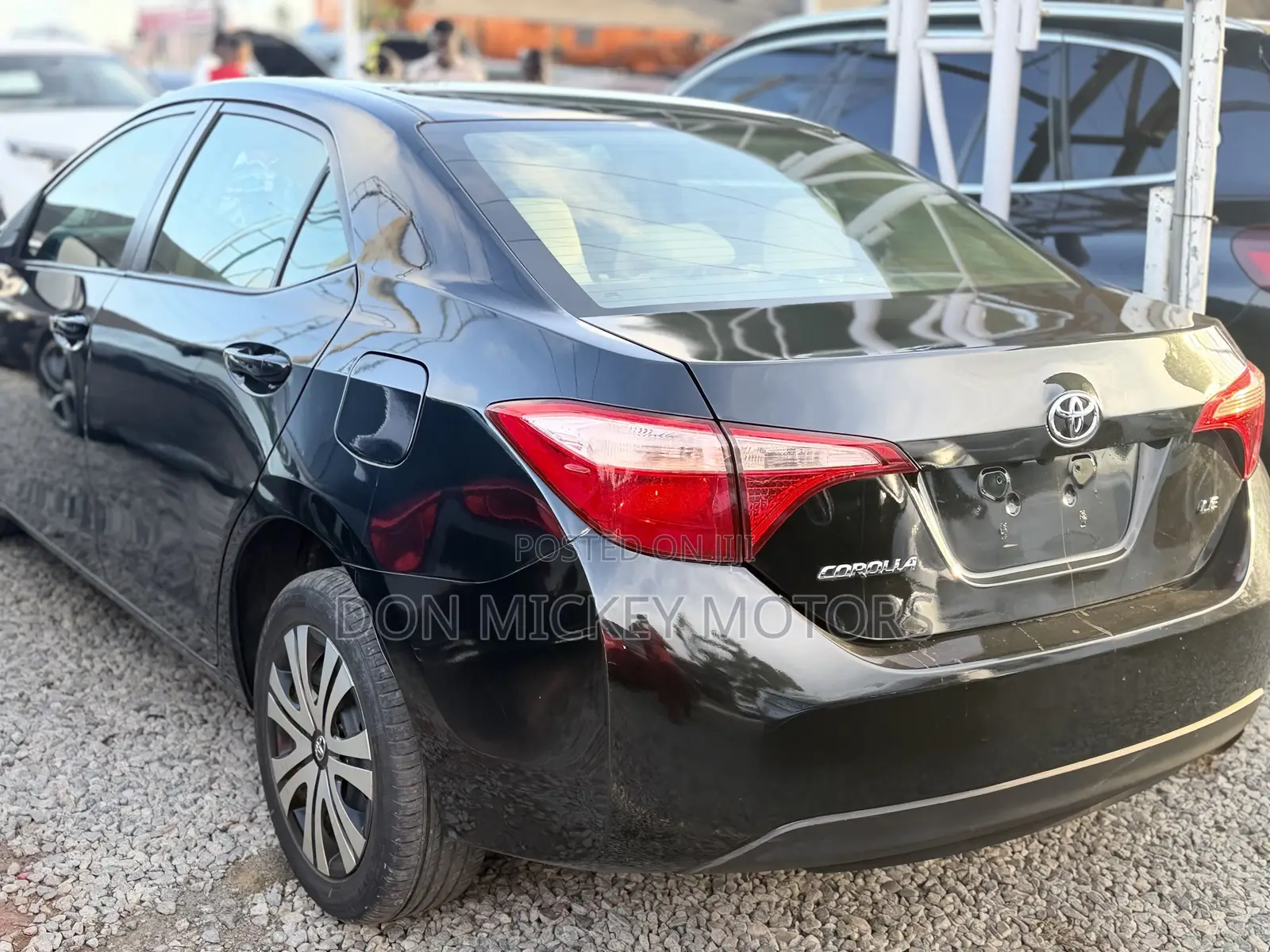 Toyota Corolla LE (1.8L 4cyl 2A) 2019 Black