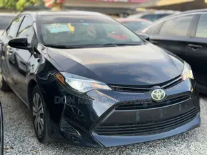 Toyota Corolla LE (1.8L 4cyl 2A) 2019 Black