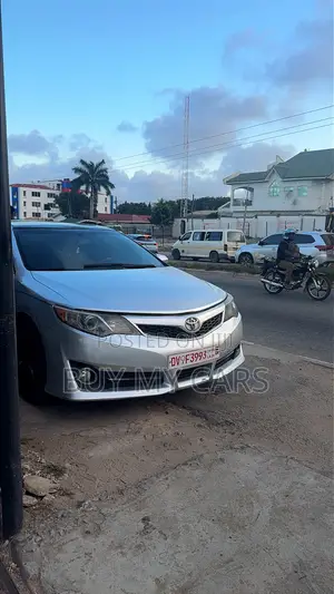Toyota Camry SE Sport 4dr Sedan (2.5L 4cyl 6A) 2014 Gray
