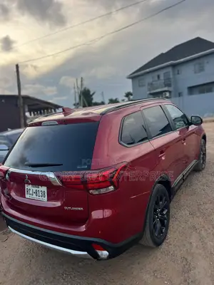 Mitsubishi Outlander 2018 Burgundy
