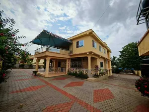 Furnished 13bdrm Mansion in Tuc, Kumasi Metropolitan for rent