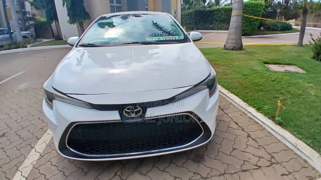 Toyota Corolla 2020 White