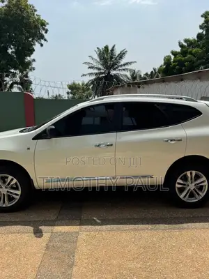 Nissan Rogue 2015 White