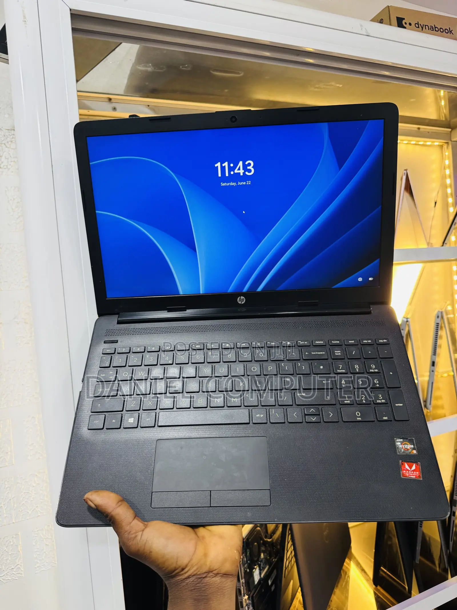 Laptop HP 15 8GB AMD Ryzen 5 HDD+SSD 128GB