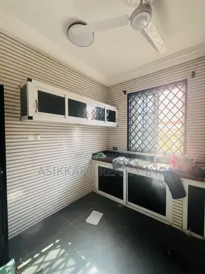 3bdrm Apartment in Emef, Lashibi for rent