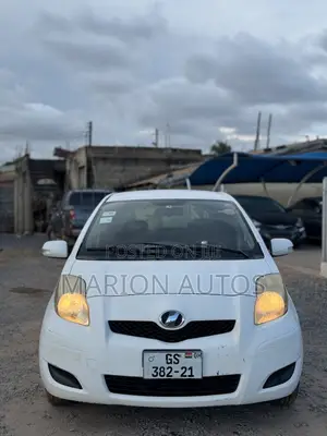 Toyota Vitz 1.3 FWD 3dr 2010 White