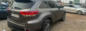 Toyota Highlander 2019 Gray