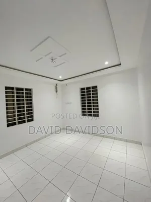 3bdrm House in 3 Bedroom House, Tema Metropolitan for sale