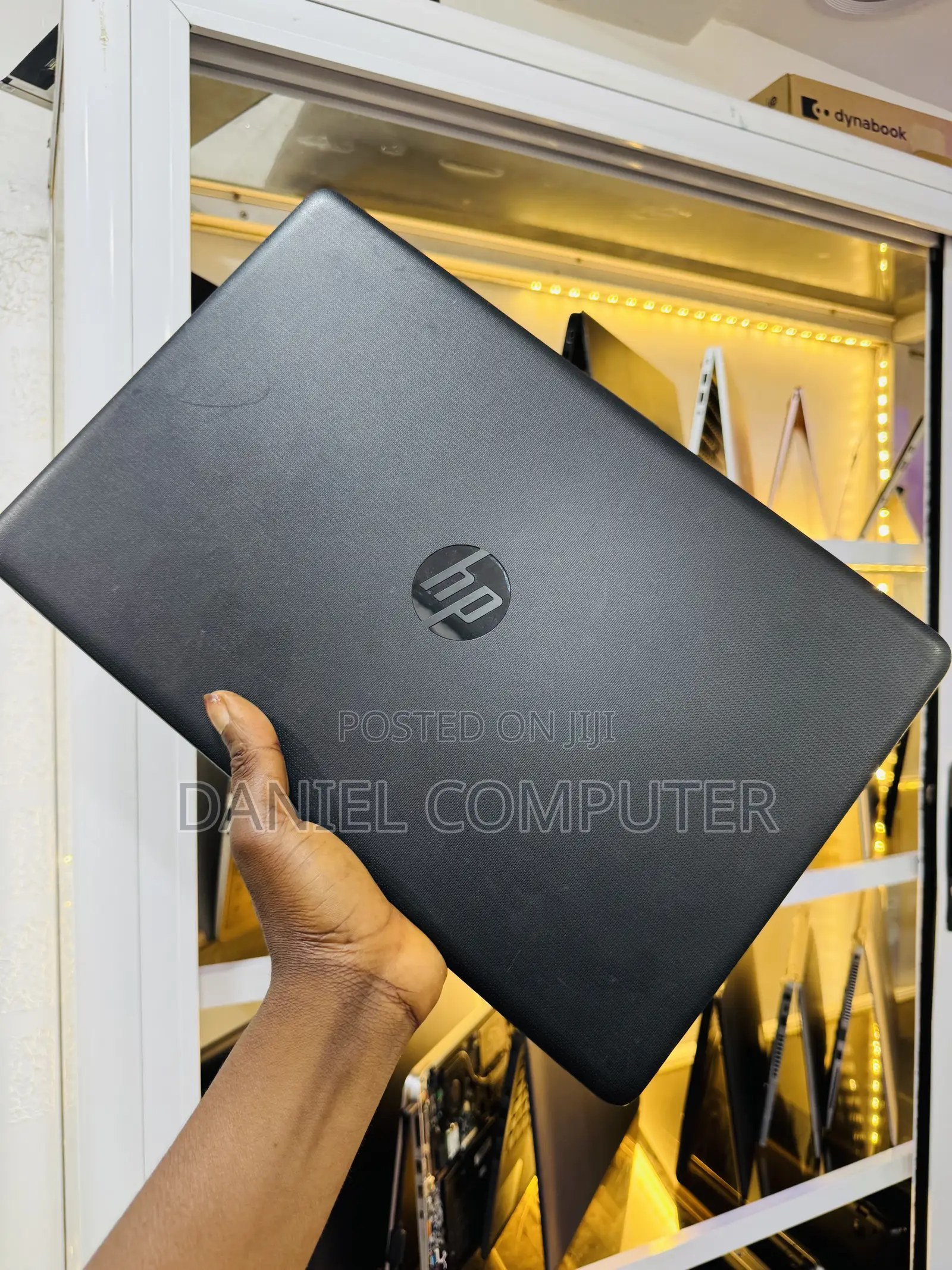 Laptop HP 15 8GB AMD Ryzen 5 HDD+SSD 128GB
